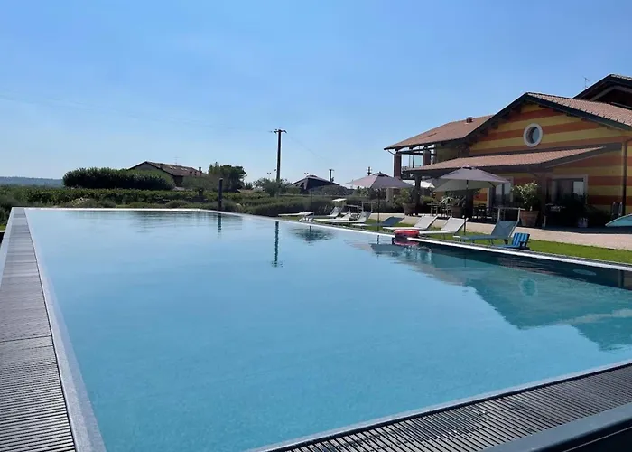 Almavite Wine Resort With Pool